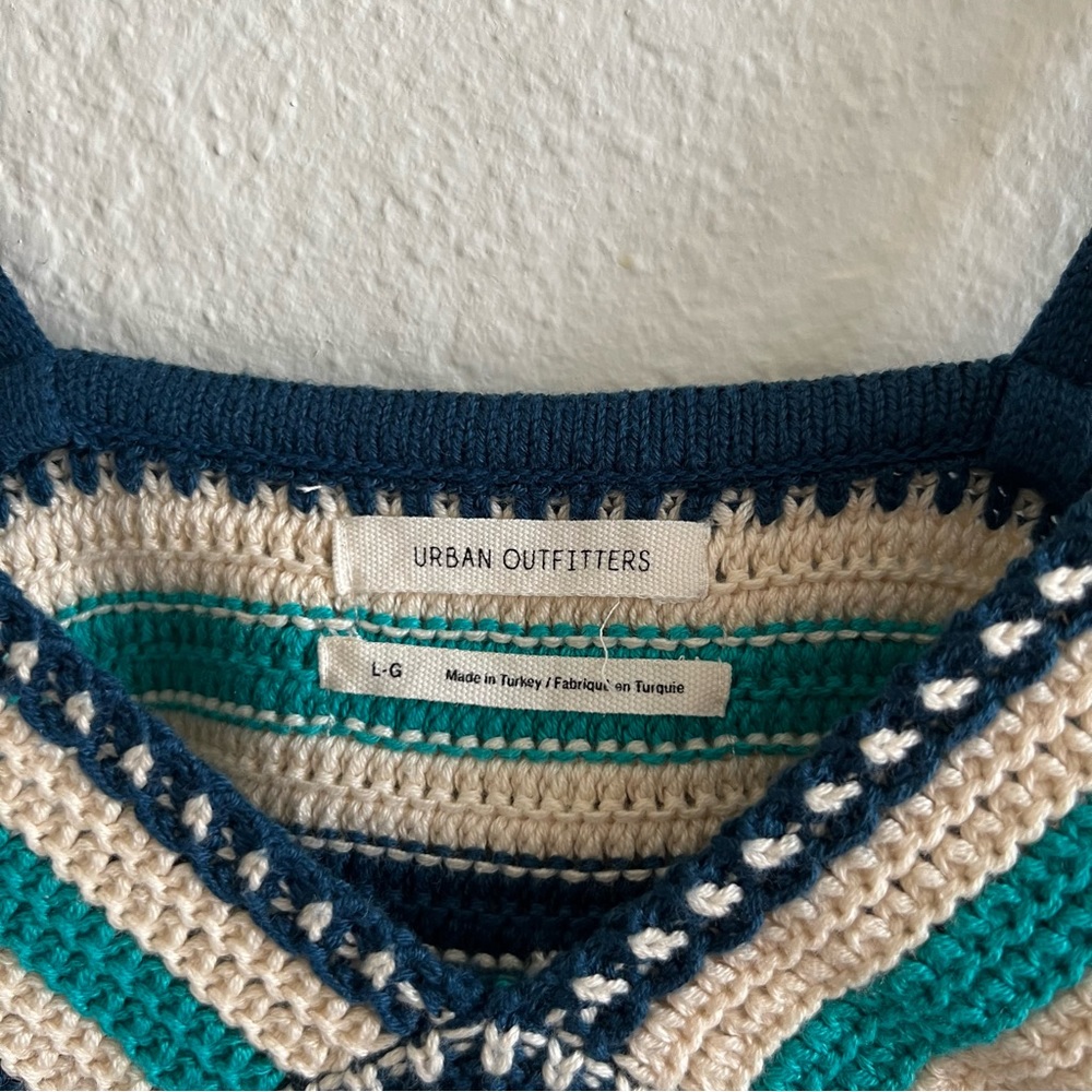 Urban Outfitters Crochet Cropped Cami Sz L NWOT - Picture 4 of 6